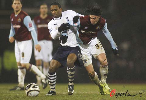 两队不同的 两队不同的